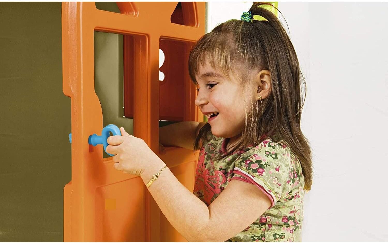 FEBER House, Casita Infantil para el Jardín, Accesorios No Incluidos, Fácil Montaje Sin Herramientas, Colores Luminosos y Resistente a la Luz Solar y Temperatura, Famosa (800010248), Versión previa
