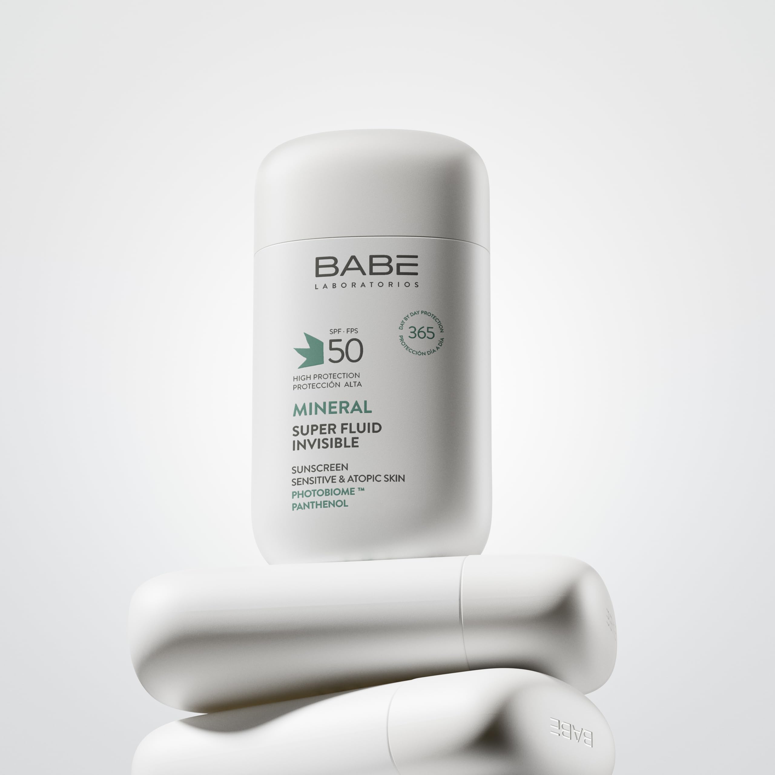 Laboratorios Babé - SUPER FLUID MINERAL SPF 50 | Mineralny filtr przeciwsłoneczny o szerokim spektrum | Idealny dla wrażliwej i atopowej skóry | Zaawansowana ochrona przed UVA i UVB | Lekka tekstura