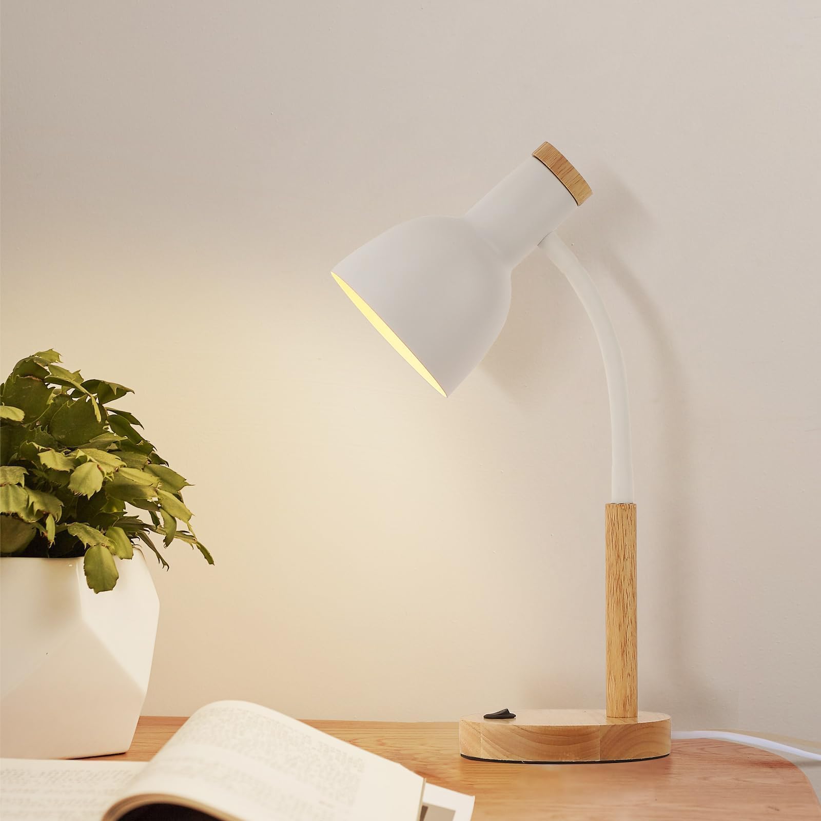 Lámpara de mesa de madera y metal, lámpara de noche de metal, dirección de cabeza de lámpara ajustable, adecuada para dormitorio, sala de estudio, habitación infantil, E27, D15 x H47