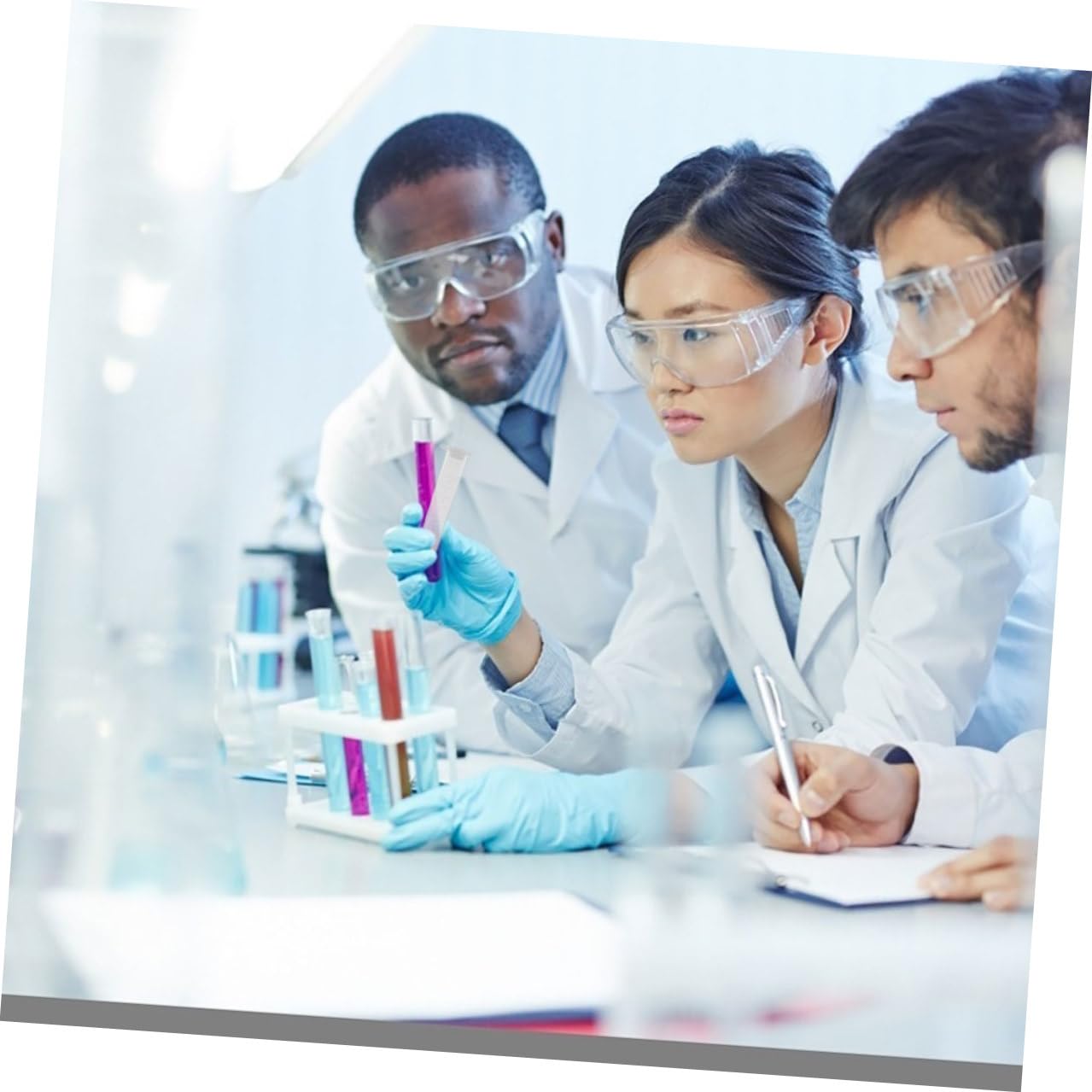 iplusmile 200pezzi Tubi per Centrifuga in Plastica Provette Tappi Trasparenti Fondo Tondo Piccole Bottiglie per Campioni di Laboratorio Scientifico