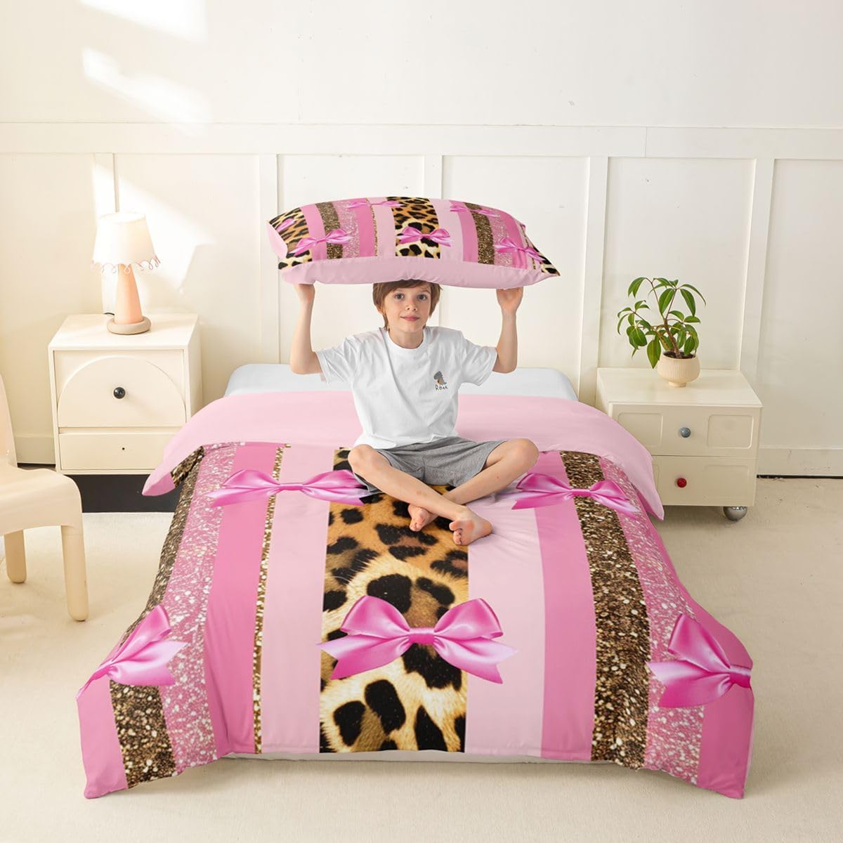 jejeloiu Leopard Print Duvet Cover Toddler Size Coquette Bow Comforter Cover for Boys Girls Pink Stripe Glitter Pattern Bedding Set 2Pcs Fashion Leopard Room Decor