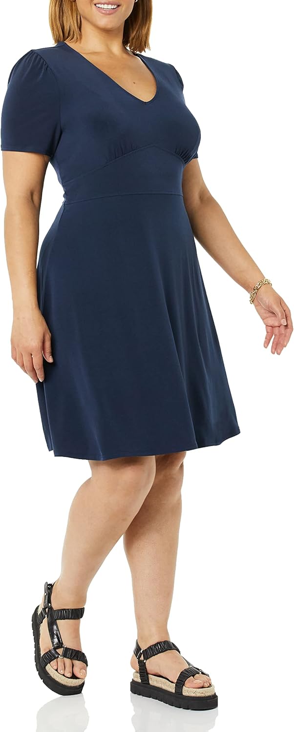 Amazon Essentials Women's Short Sleeve V-Neck Gathered Fit and Flare Dress