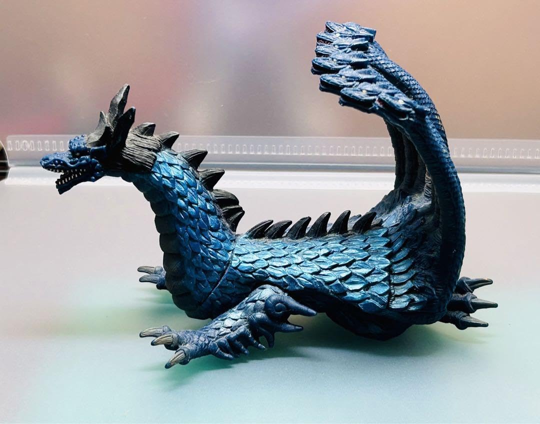 Amazon.co.jp: バンダイウルトラ怪獣シリーズ ゾグ ミズノエノリュウ