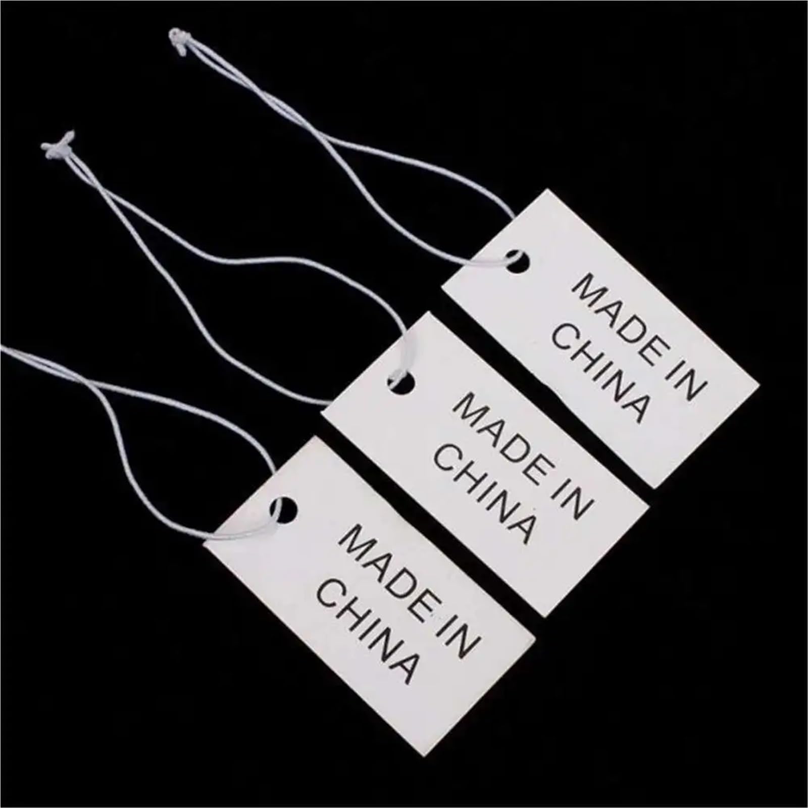 Lot de 1000 étiquettes et étiquettes en papier à suspendre fabriquées en Chine pour vêtements, chapeaux, gants (40 x 20 mm)
