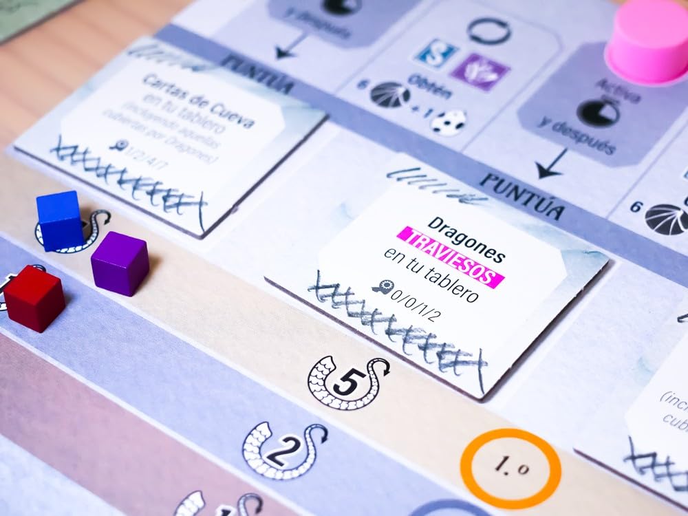 Maldito Games - Wyrmspan, Juego de Mesa, Versión en Español, Temática de Dragones, Premio Golden Geek 2024 (MLDG410201)