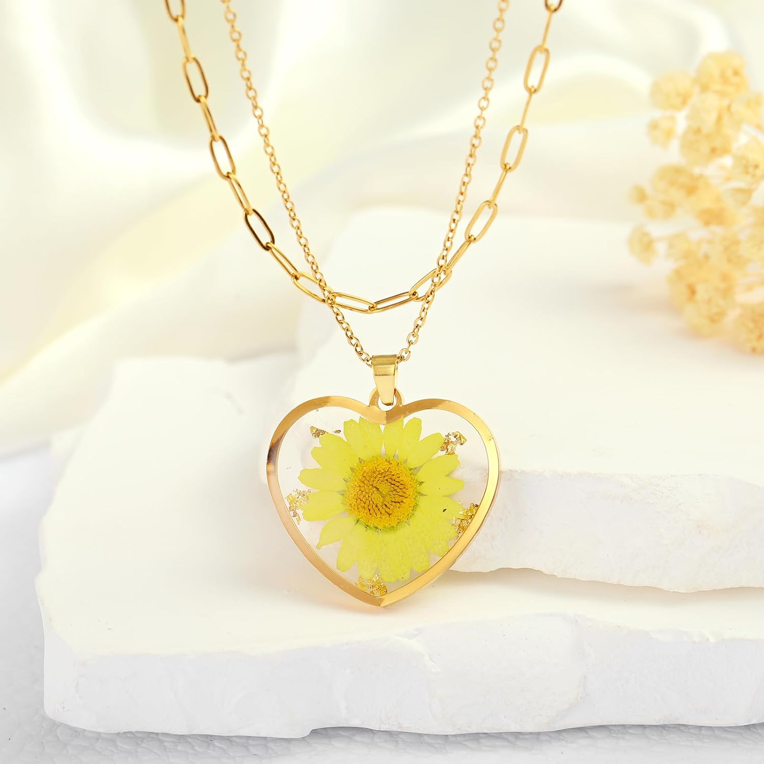Lit Wall Birth Flower Necklaces for Women Gold 2Pcs 18K Gold Plated Handmade Pressed Flower Necklace Heart Shaped Birth Month Flower Necklace Flower Pendant Necklace Birthday Gifts for Women - Image 4