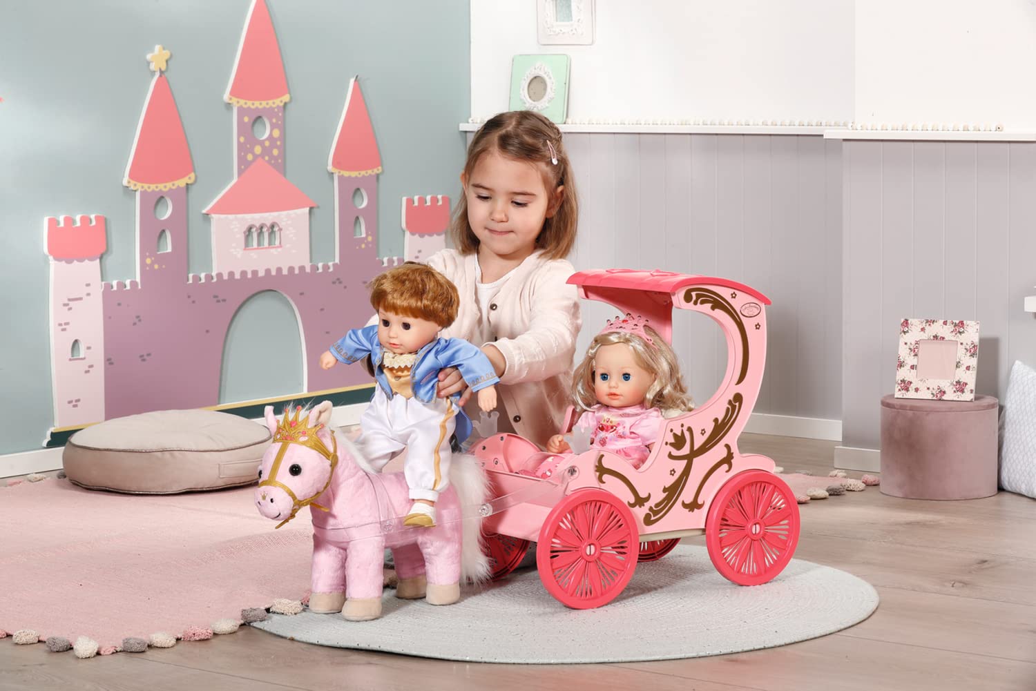 Baby Annabell Carrozza e Pony - per Bambole da 36 e 43 cm - La Carrozza Include Effetti di Luce, Maniglia/Imbracatura Rimovibile - Funziona con Pile - per Bambini e Bambine da 1 Anno in su