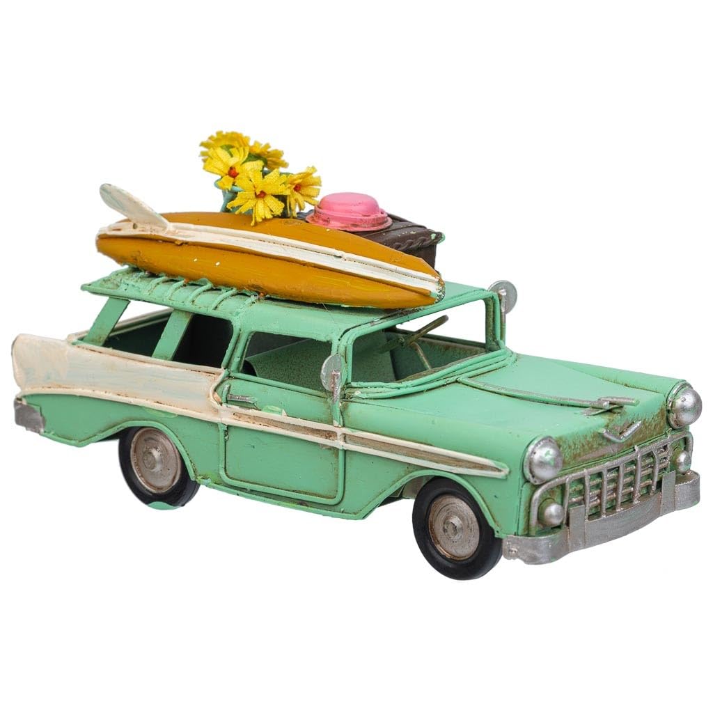 Coche metal verde pour décorer une chambre d'enfant ou un bureau au style rétro