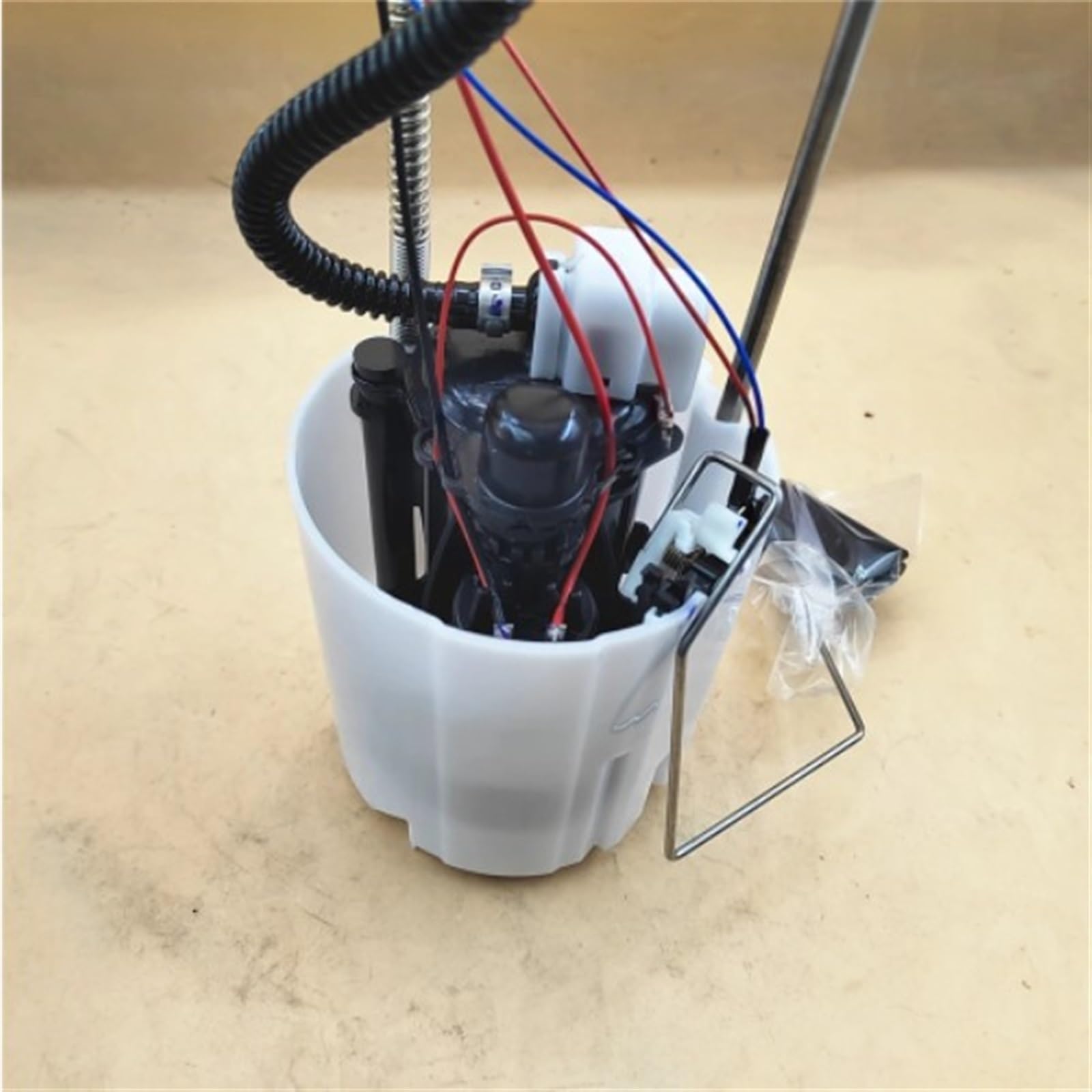 Fuel Pump Assembly Compatible For Suzuki Vitara S4X S-Cross LY 1.6