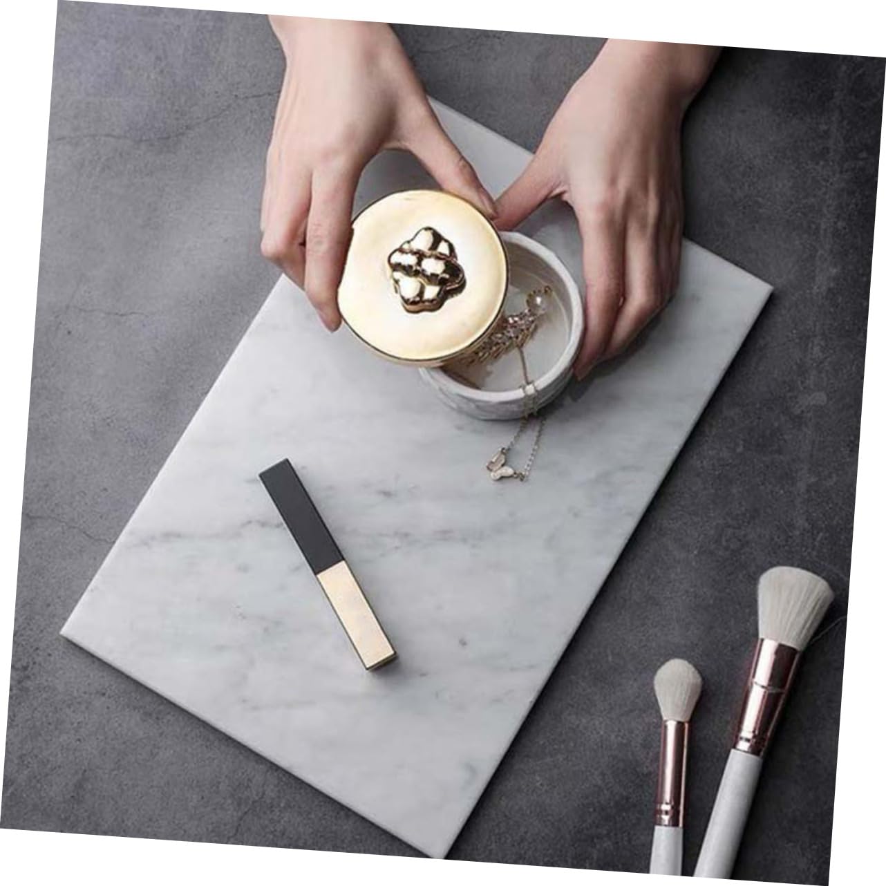 Veemoon Planche à Découper en Marbre Blanc Non Adhérente Odeur, Plateau Multifonction Cuisine et Pâtisserie, Design Nordique Élégant pour Rangement Maison