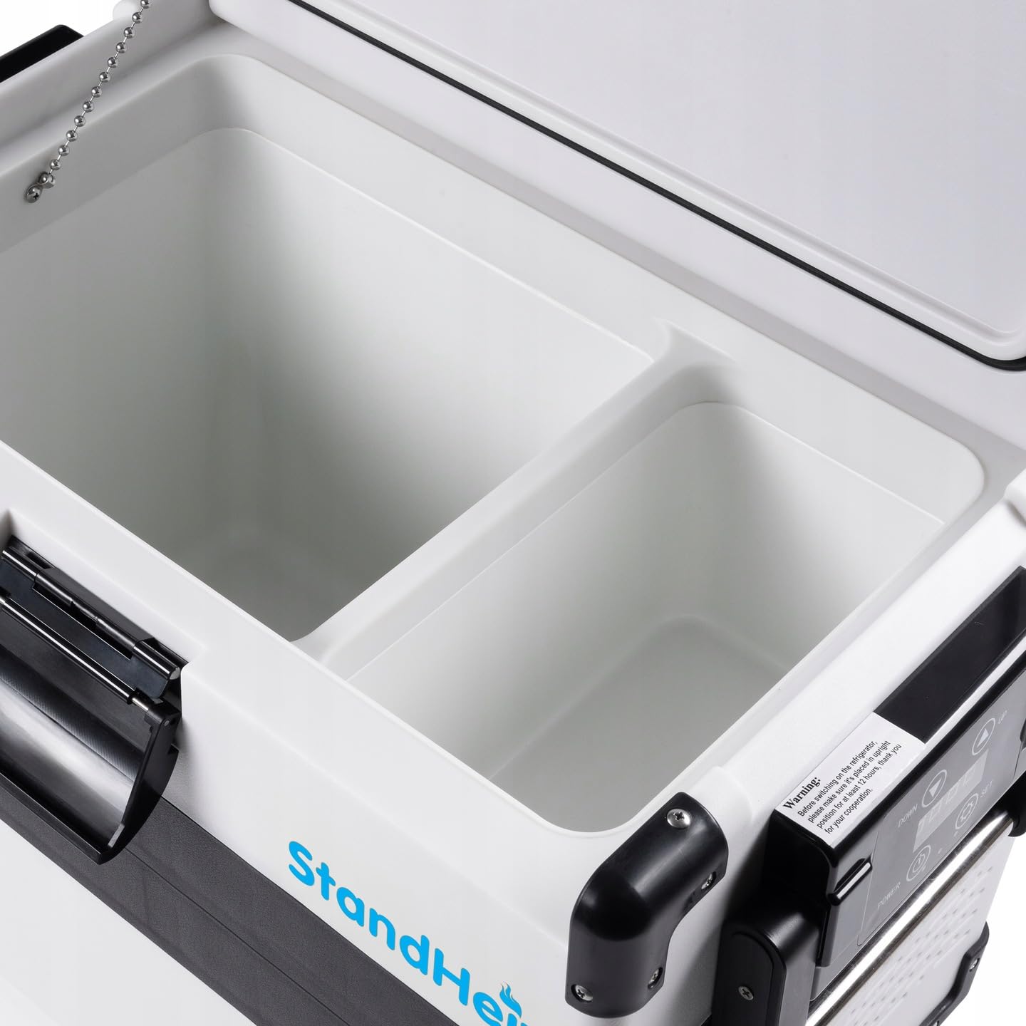 Tragbare Kühlbox Weiß Kompressor 42L Beste Lösung für Wohnmobile und Autos, ideal für Camping, mit Gefrierfunktion bis -20°C, betrieben mit 12V, 24V und 230V, leise und energiesparend.