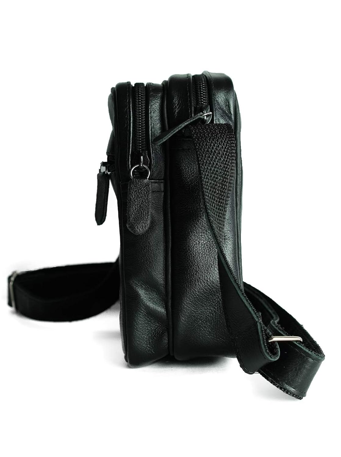 Shoulder Bag Unissex – Bolsa de Couro Legítimo Masculina Feminina Premium Bolsa Versátil Masculina e Feminina 05 em promoção! Veja a oferta e mais achadinhos de Bolsas 8 Hoje é o melhor dia para comprar Shoulder Bag Unissex – Bolsa de Couro Legítimo Masculina Feminina Premium Bolsa Versátil Masculina e Feminina 05 com aquele preço maroto! Promoção! Aproveite a oferta! 8