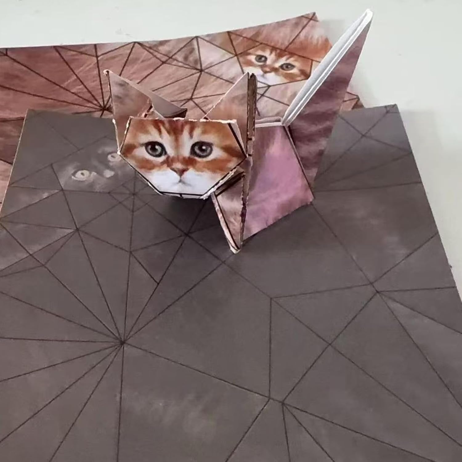 SIXHAOBU Papel gatos Origami, 50 hojas 3D gato Origami papel artesanía conjunto, manual animal papelería kit, Funny Craft Activity for Adults, DIY Animal Desk Decor (Cat, OneSize)