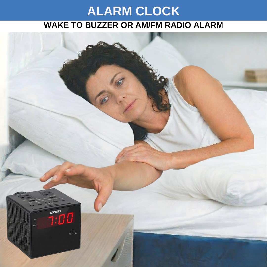 Sonnet Stazione di ricarica per sveglia, radio AM FM, doppia porta di ricarica USB, doppia presa AC, sveglia molto forte per dormienti pesanti e non udenti, per scrivania, camera da letto