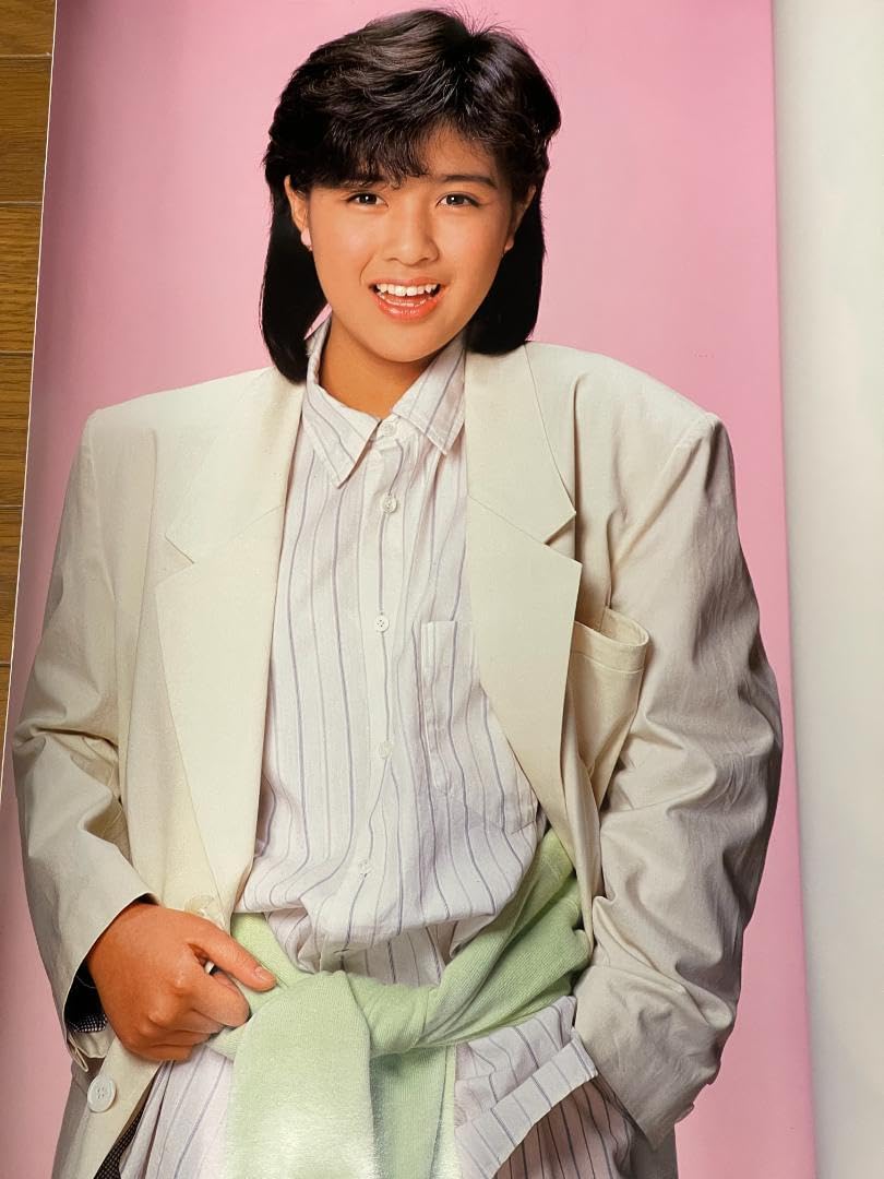 Amazon.co.jp: 菊池桃子 ビックプロマイド ポスター 8枚付 アイドル