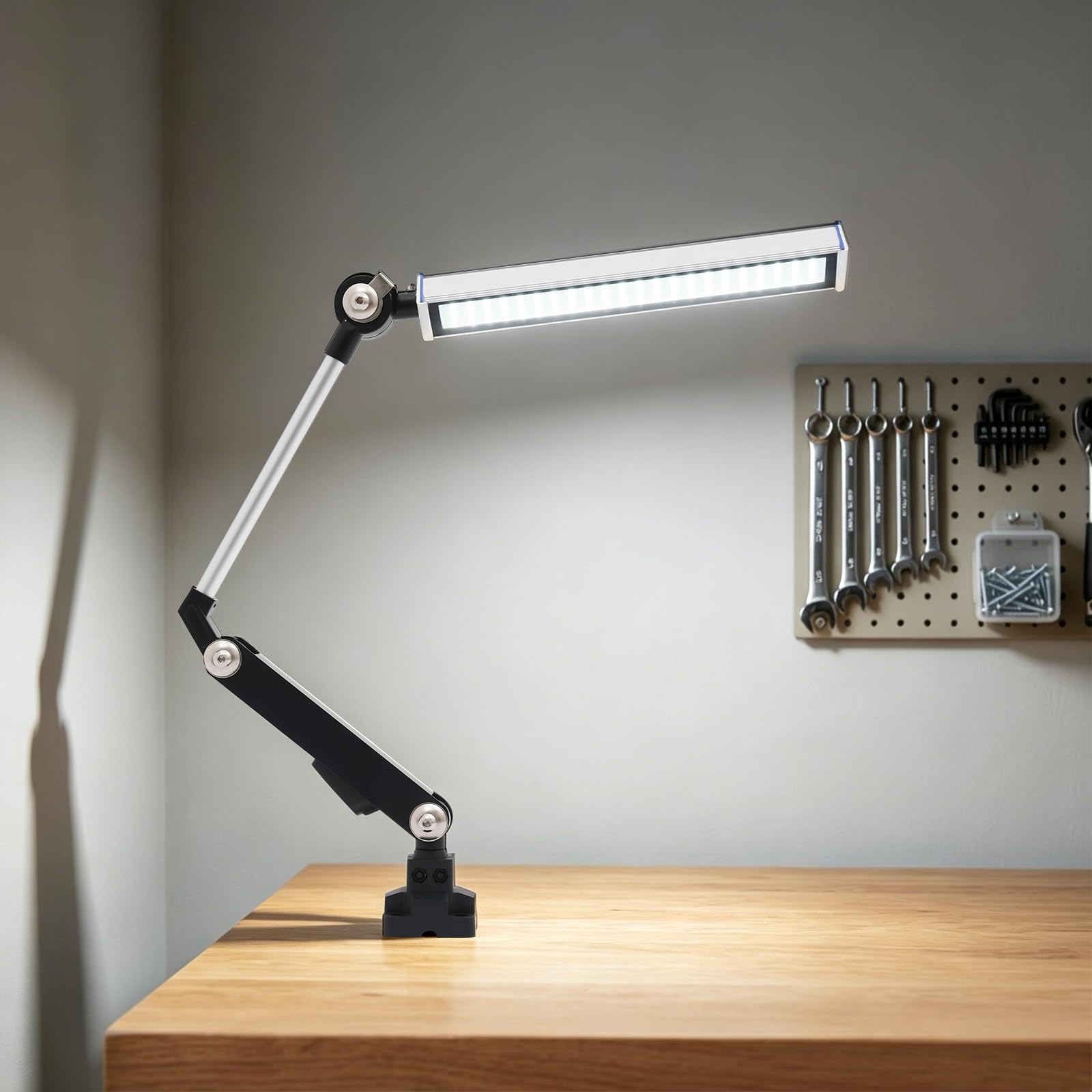 Lampa robocza LED, obrotowa lampa robocza, 16 W