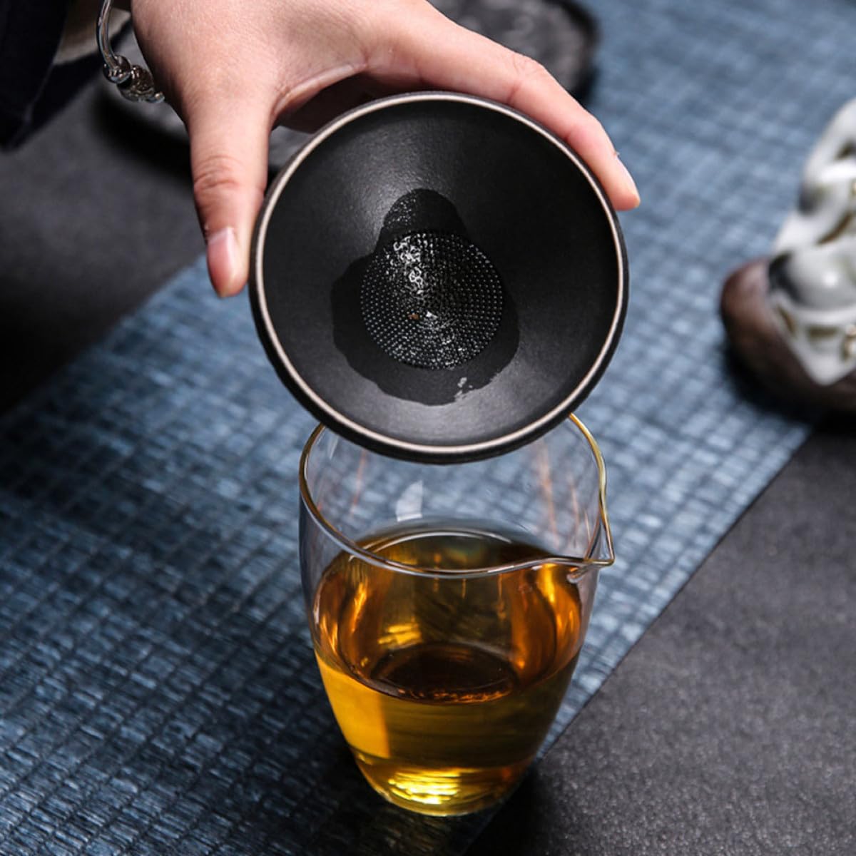 Filtro di in Ceramica Statua Nero per Mini Tè Buddha, Multifunzionale Smontabile Infusione Tisane Sfuse Decorazioni Domestiche