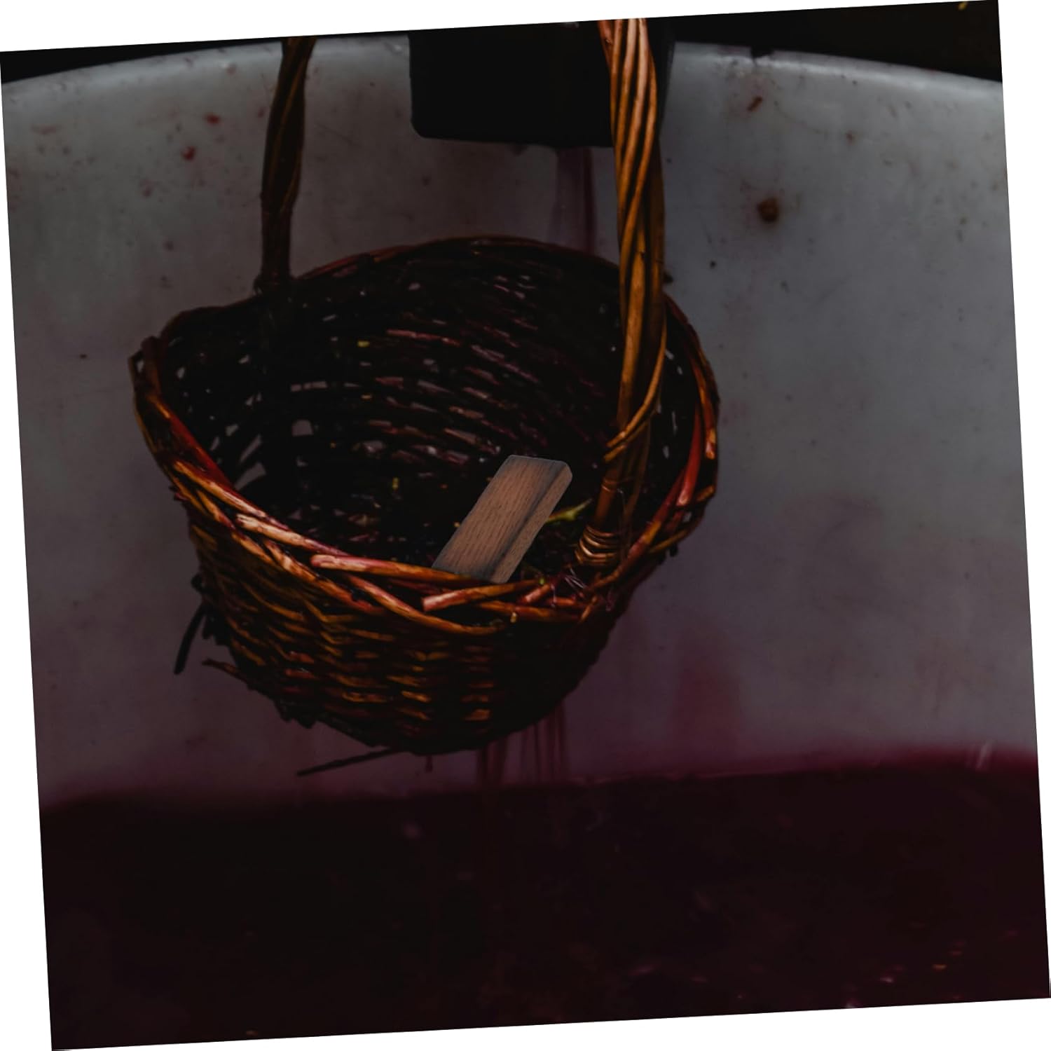 LIFKOME 1bag French Oak Chips for Wine Making for Aging Whiskey and Home Brewing Convenient and Versatile for Winemaking