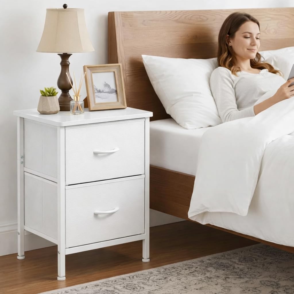 HOMIDEC Mesita de Noche, Juego de 2 Mesitas de Noche con Estructura de Metal y 2 Cajones de Tela de Gran Capacidad para Dormitorio, Salón, Color Blanco, 42 x 30 x 55 cm