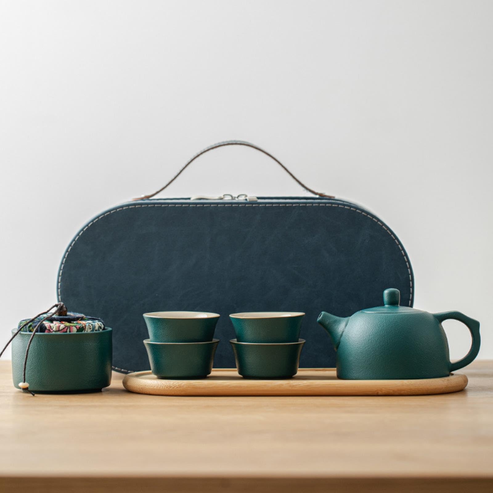 Set da tè da viaggio all'aperto portatile attività aziendale teiera in ceramica anti scottatura set da tè verde una pentola con quattro tazze+piatto da tè+lattina da tè+sacchetto blu