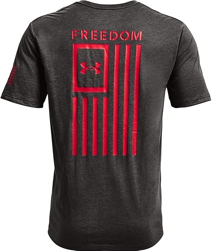 Miniatura 3 de Under Armour Camiseta con la bandera estadounidense y la palabra Freedom estampada, para hombre