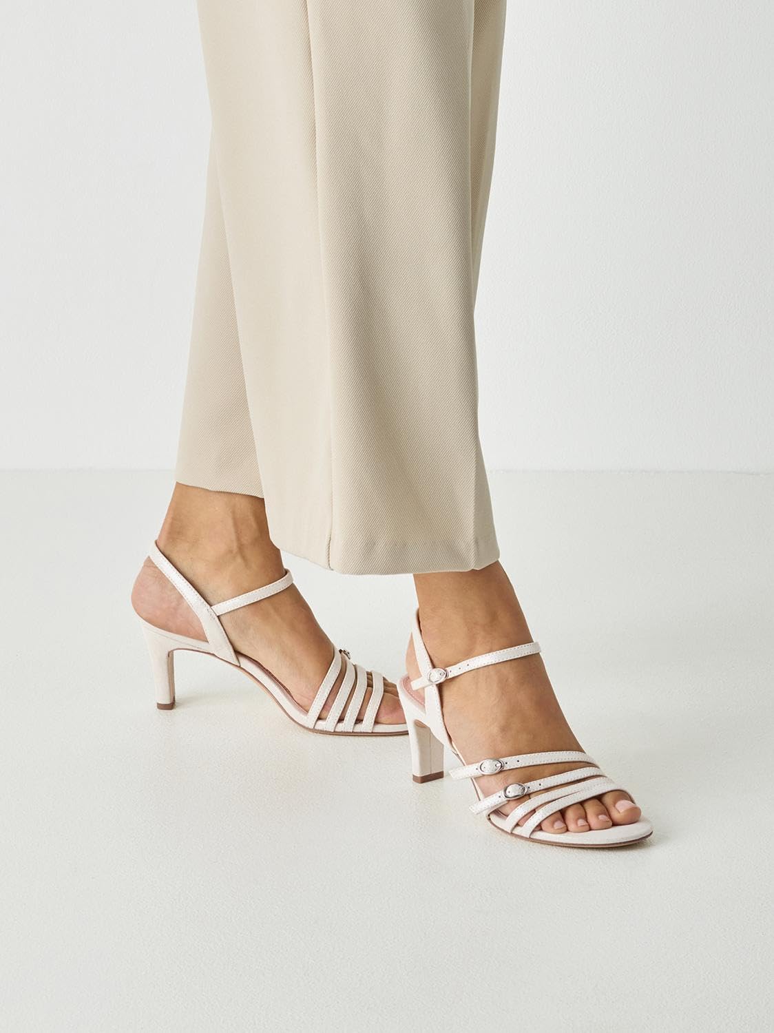 Tamaris Kobiety Tamaris Damen 1-28351-46Sandały na obcasach