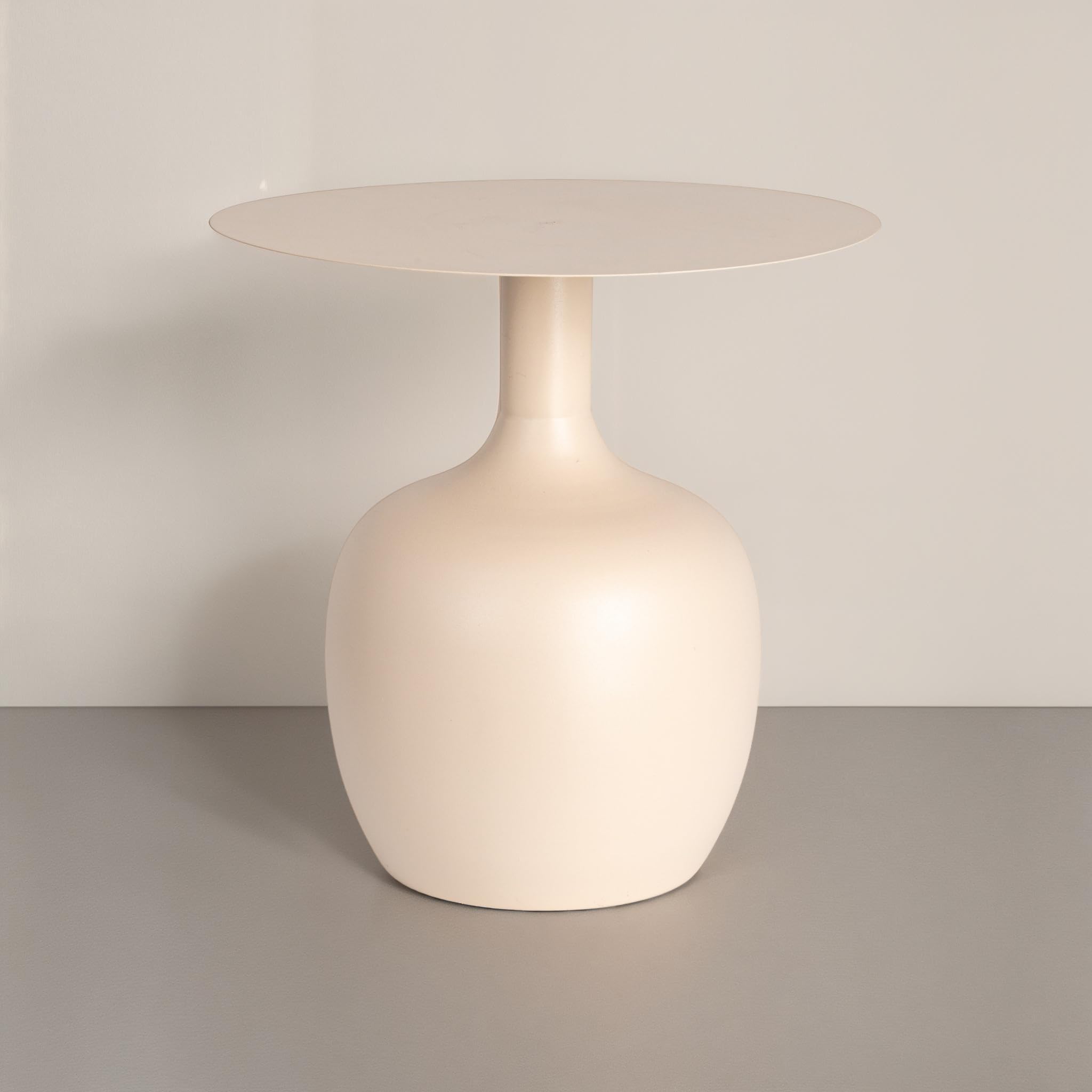 Creative Co-Op Chic Metal Round Side Table, Cream