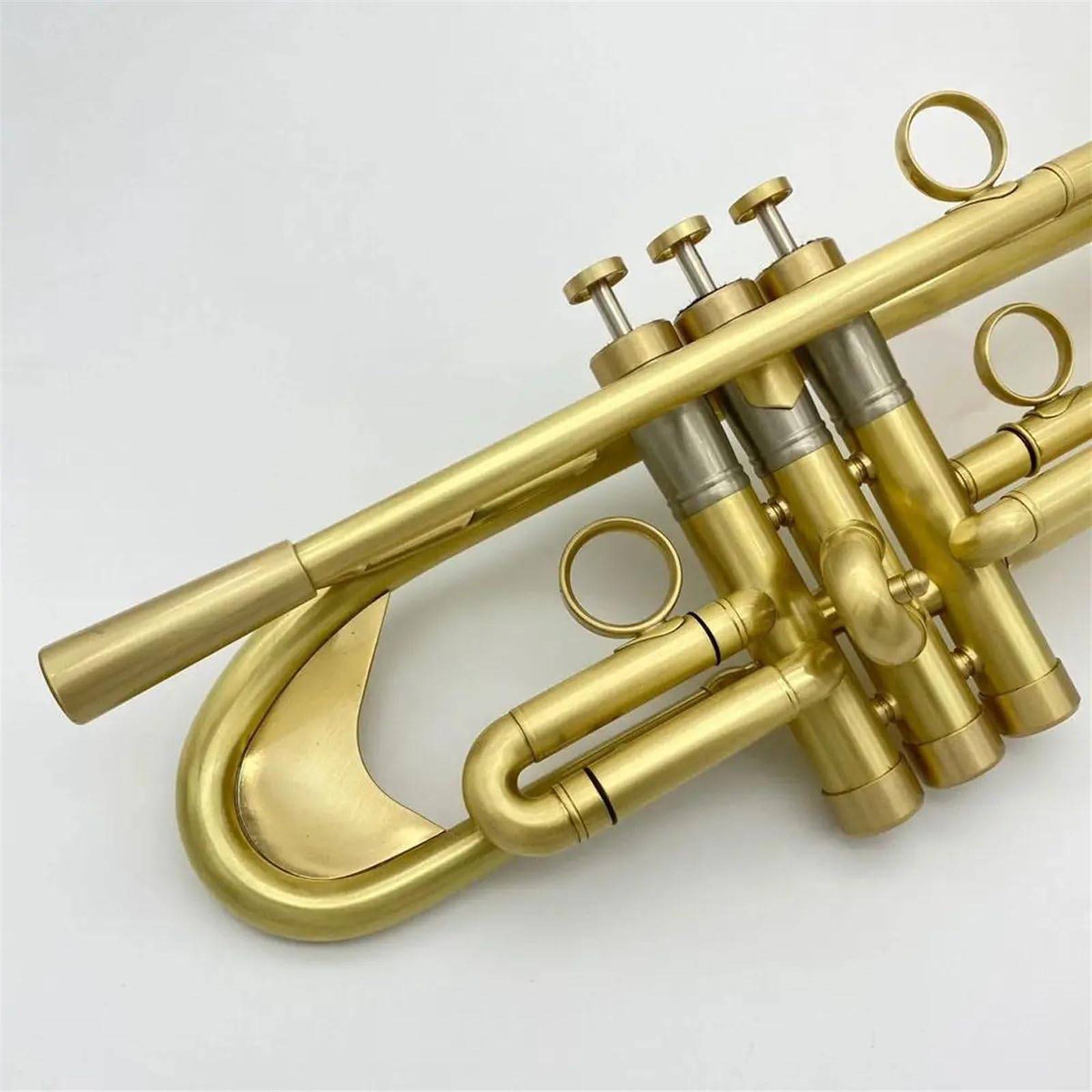 Standard Trompeten Trompete Musikinstrument Messing Vergoldet Gebürstet Erschwerend Stromlinienförmige Professionelle Trompete Vollkupfer