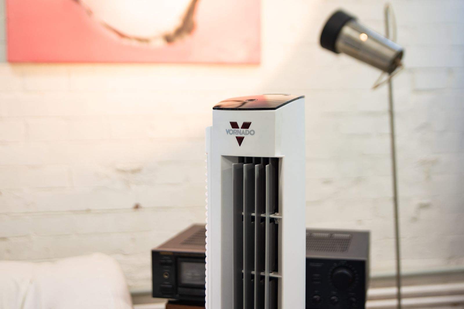 Vornado Wentylator kolumnowy Tower L w kolorze białym o wydajności powietrza 1020 m³/h z pilotem zdalnego sterowania, 701784