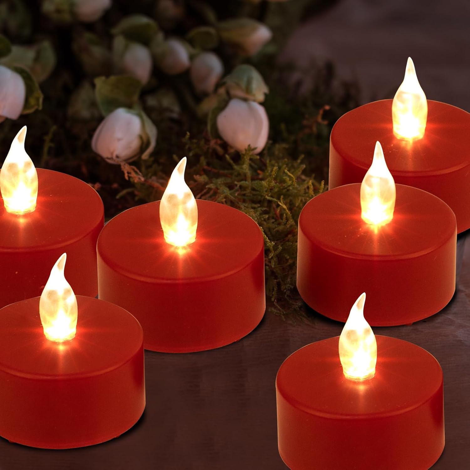 Nancia Juego de 24 velas LED sin llama con pilas, realistas, brillantes, parpadeantes, velas de té eléctricas, lata duradera para 200 horas, bodas, fiestas, festivales, decoración de color rojo