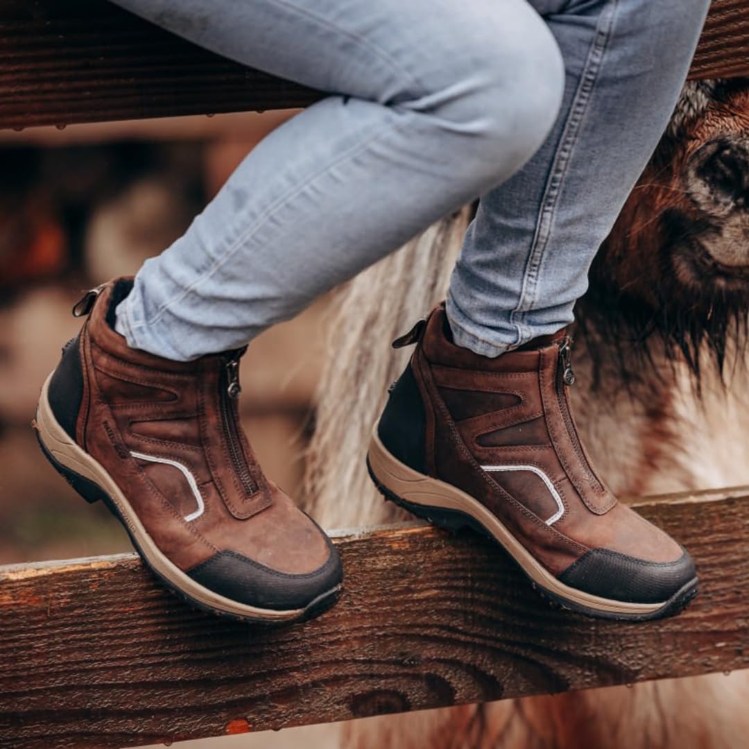 SUEDWIND FOOTWEAR Reitstiefeletten Field FZ GripFTX – Unisex Leder-Stiefeletten – Stall & Gelände Allwetterstiefeletten – Front-Zipper, Micro-Dry-Futter, GripFTX-Sohle – chocolate – 36-46