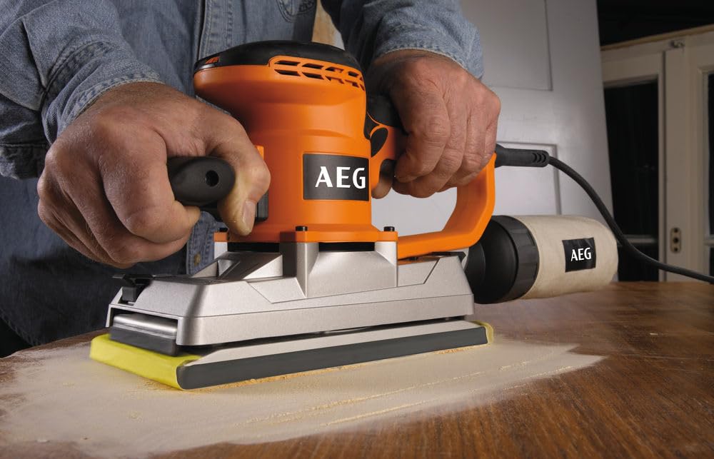 AEG - Levigatrice vibrante AEG 500W FS 280B