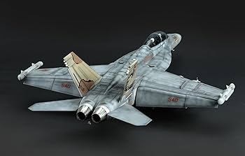 Amazon | モンモデル 1/48 アメリカ海軍 ボーイング EA-18G グラウラー