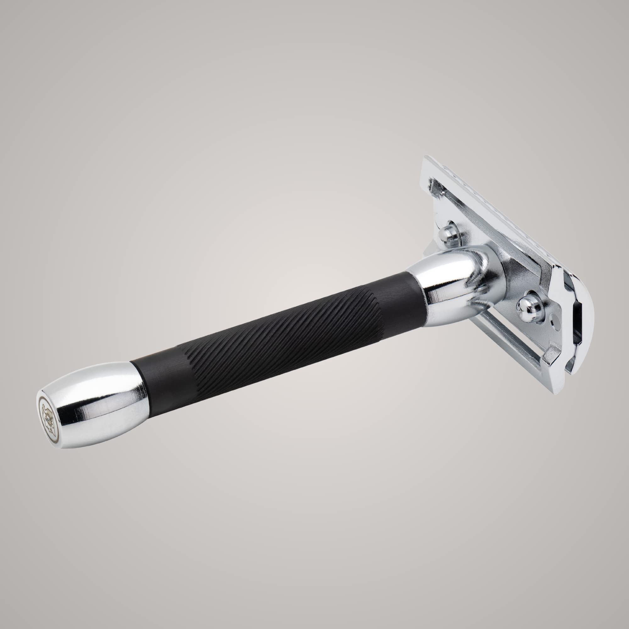 MERKUR Rasierhobel 30C | Glanzchrom/Schwarz | Dreiteiliger Rasierer mit geradem Schnitt | Rasierhobel mit geschlossenem Kamm | Ideal für Nassrasur | Zink, Aluminium, Messing | Made in Germany
