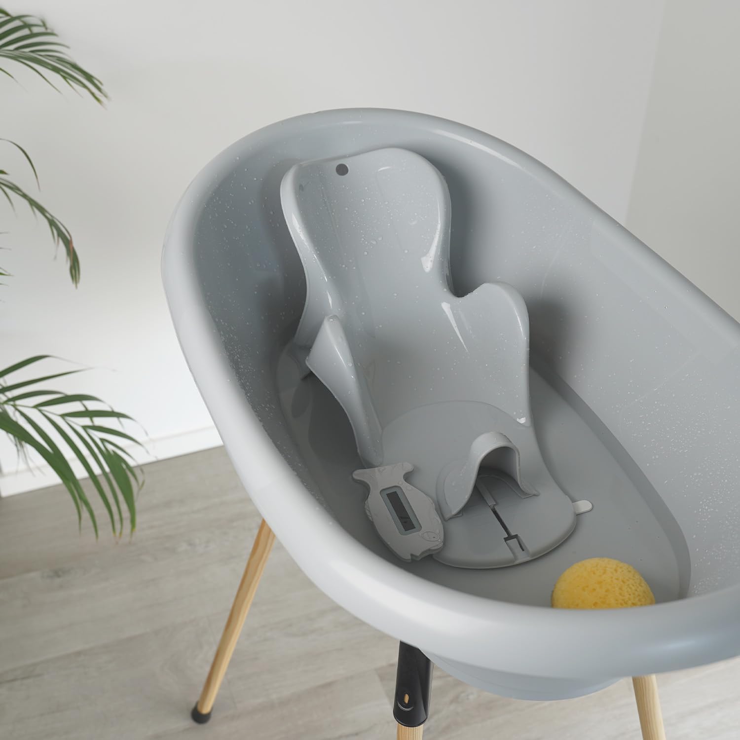 THERMOBABY - Pack Bain Bébé Vasco 7 en 1 Gris - Baignoire + Pied + Vidange + Transat de bain réglable + Thermomètre + Eponge + Brosse et peigne - Fabriqué en France