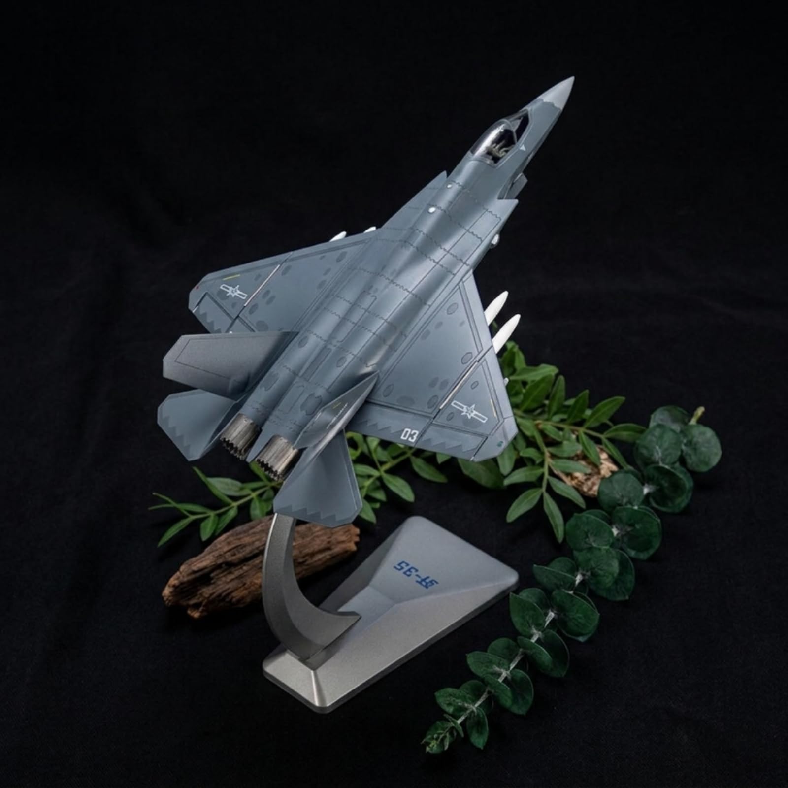 Gralara Modellino di Caccia Modello di Aereo Militare Realistico Modellino in Metallo 1:48 Stabile Modellismo per Collezionisti, Esposizione