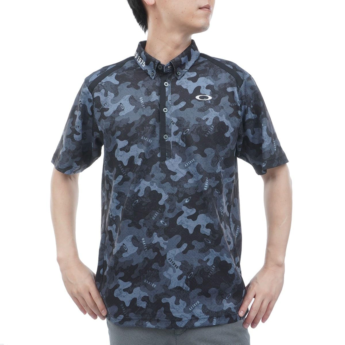 Oakley (オークリー) シャツ FOA408766 SYNC PACK INTEGRATED SHIRT US M サイズ (日本 L サイズ相当) O- 00GM BLACK (ブラック) PRINT 吸汗速乾 軽量 ストレッチ 通気性 メッシュ