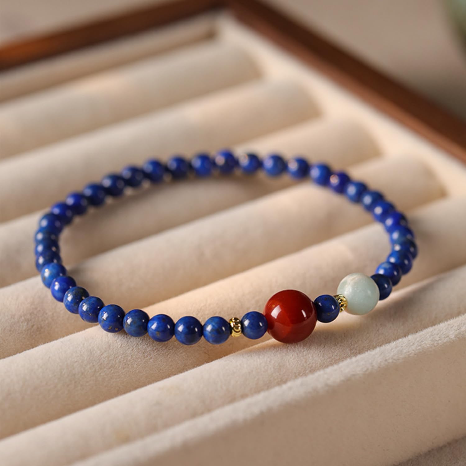 ZXQUEGF Natürlicher Lapislazuli-Armreif für Frauen, Transferperlen-Geschenk, Shoushan-Stein, Nanhong-Achat-Perlen-elastisches Armband