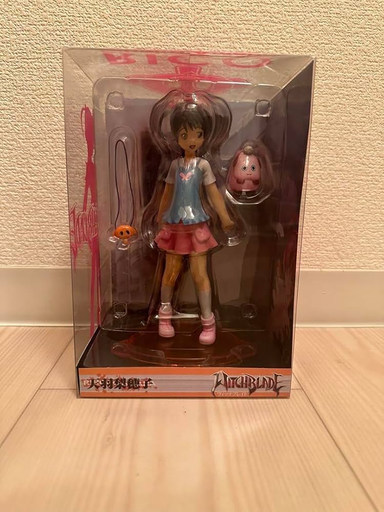 Amazon.com: Witchblade Rihoko Amaha Figure : Everything Else