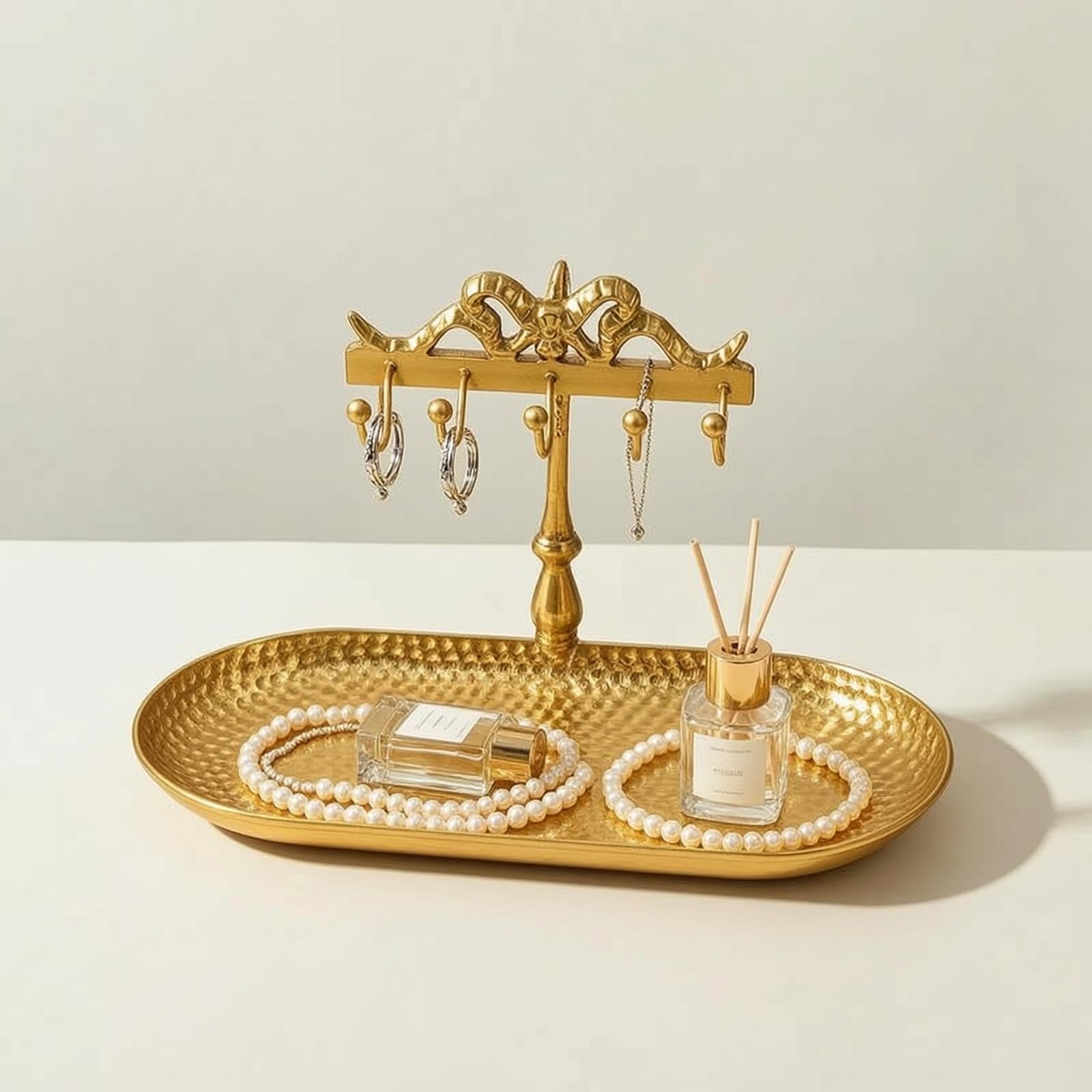 Bandeja Expositor de Joyería Soporte Organizador Platos Joya en Tono Latón y Barra Calada Adecuada para Tocador Entrada Baño Decoración del Hogar