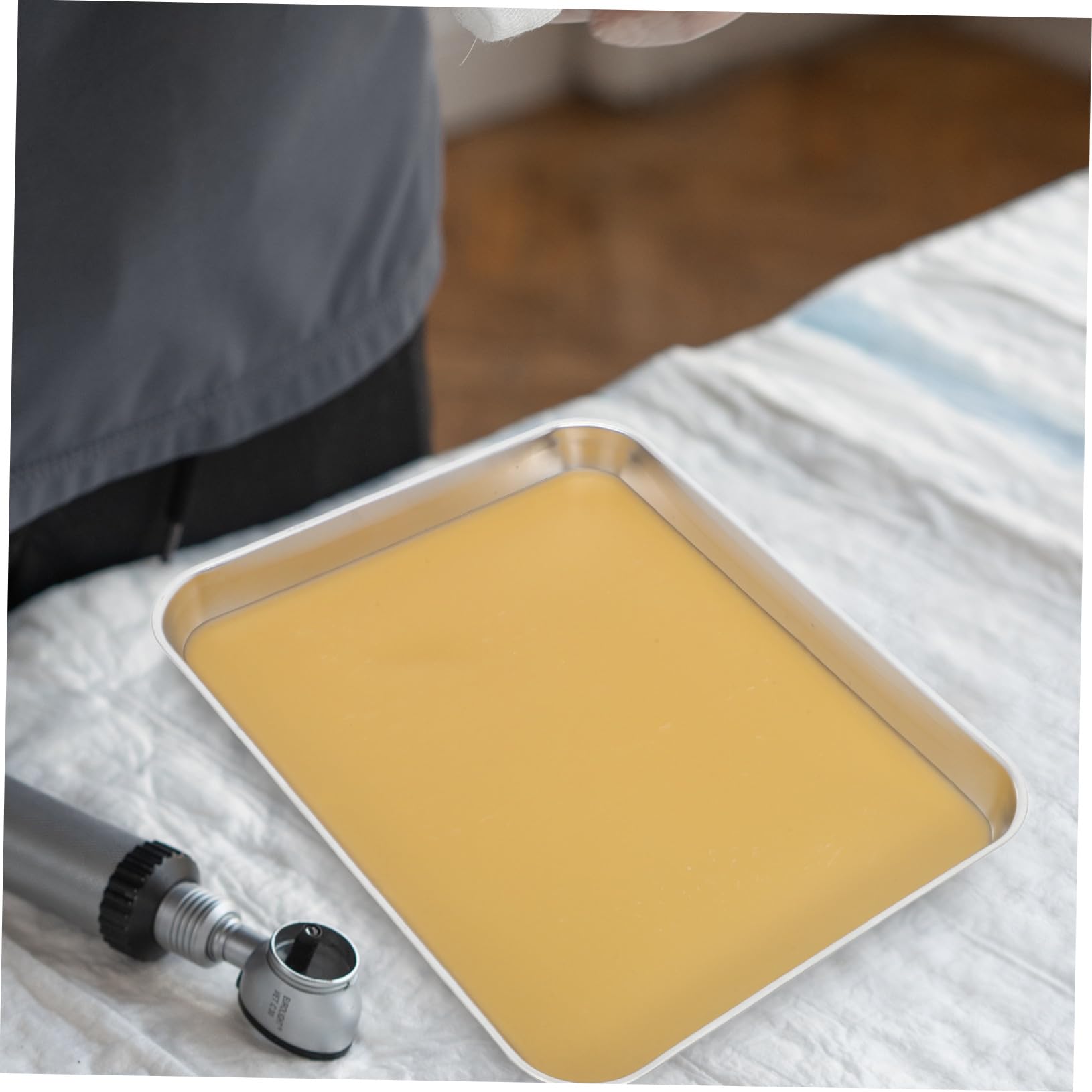 Cabilock Vassoio da Dissezione in Acciaio Inox con Cera per Laboratorio Biologico Design Preciso e Bordi Arrotondati Antinfortunistici Strumento Versatile per Studi Anatomici Scuola Media e