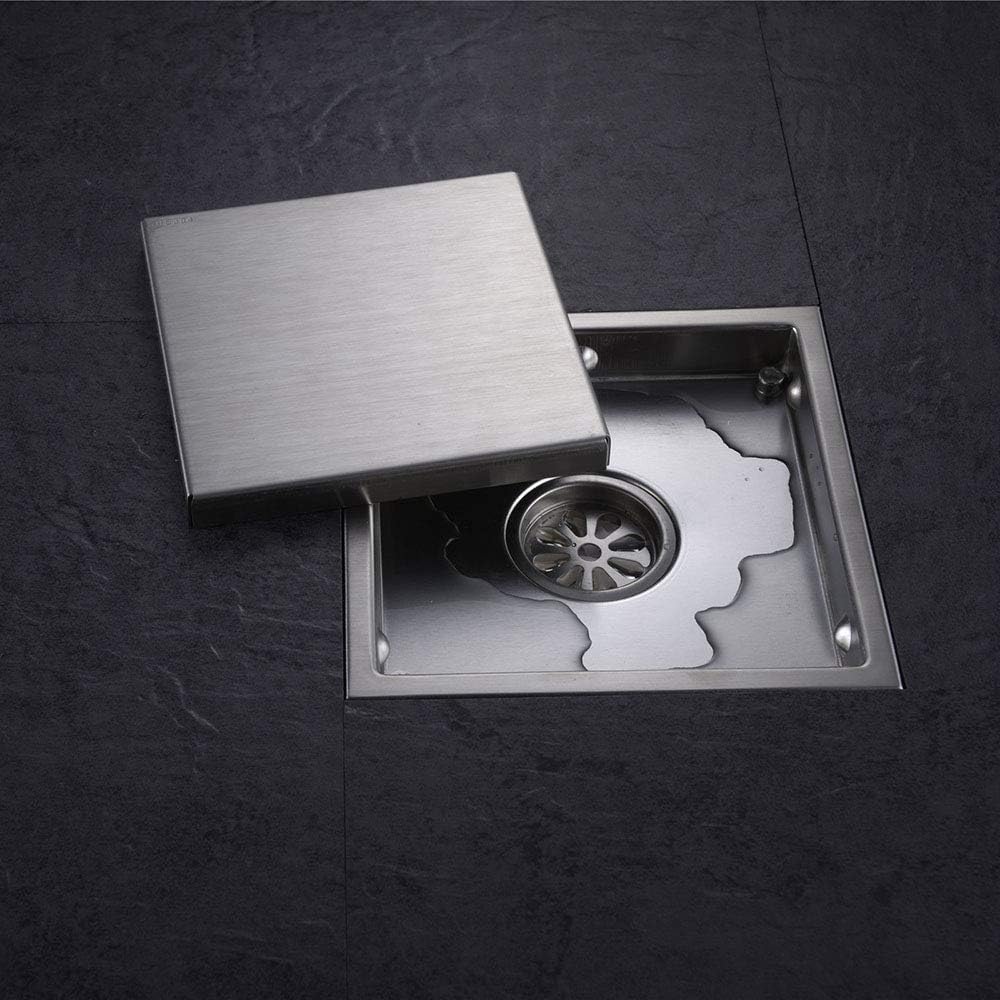 Design en acier inoxydable durable pour ce siphon de sol carré haut de gamme