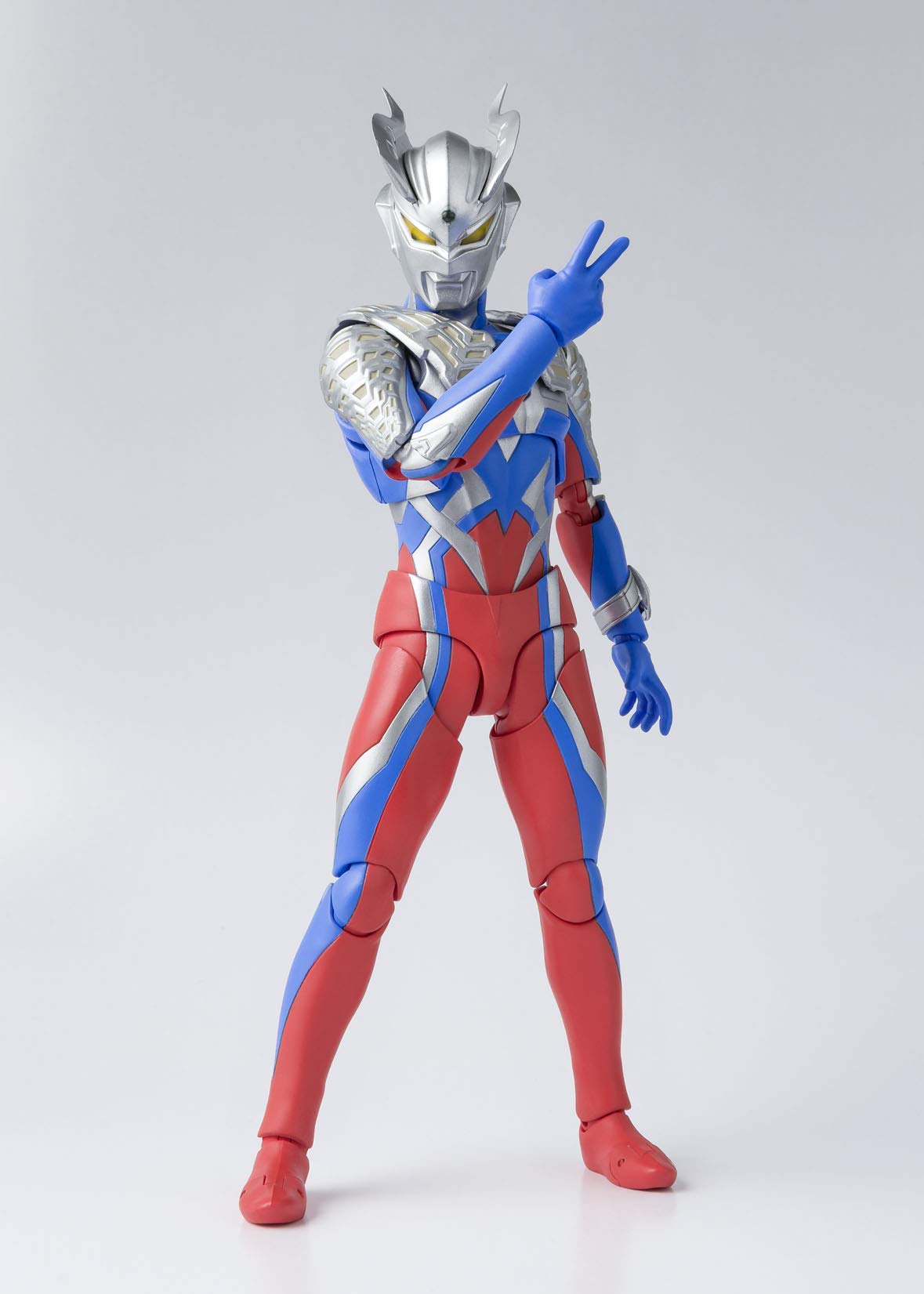 Amazon.co.jp: S.H.フィギュアーツ ウルトラマンゼロ 約150mm ABS&PVC 