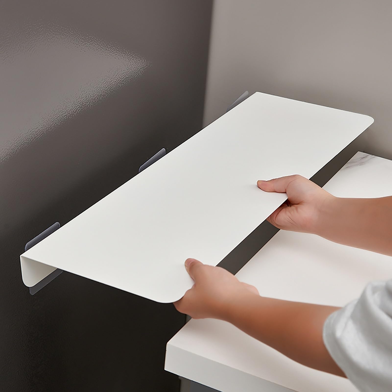 Abstandshalter für Kühlschrank, Metall, ohne Bohren, passend für 40 x 15 cm, nahtloser Wandschutz, versteckt Lücken und Krümel, langlebig und stilvoll