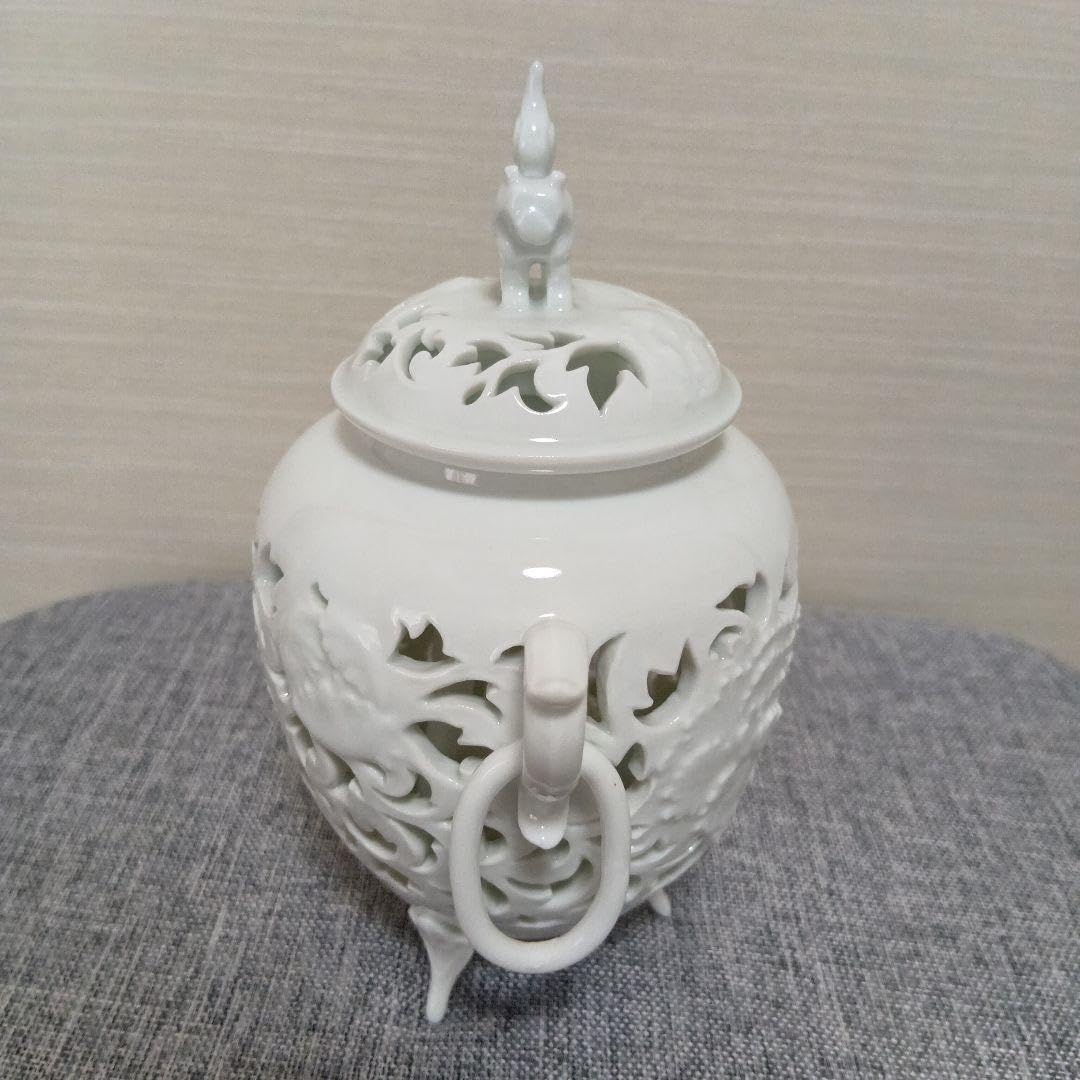 ホワイト陶器 透かし彫り 有田焼　杉原一壺 三脚　香炉 Amazon.co.jp: ホワイト陶器 透かし彫り 有田焼 杉原一壺 三脚 香炉