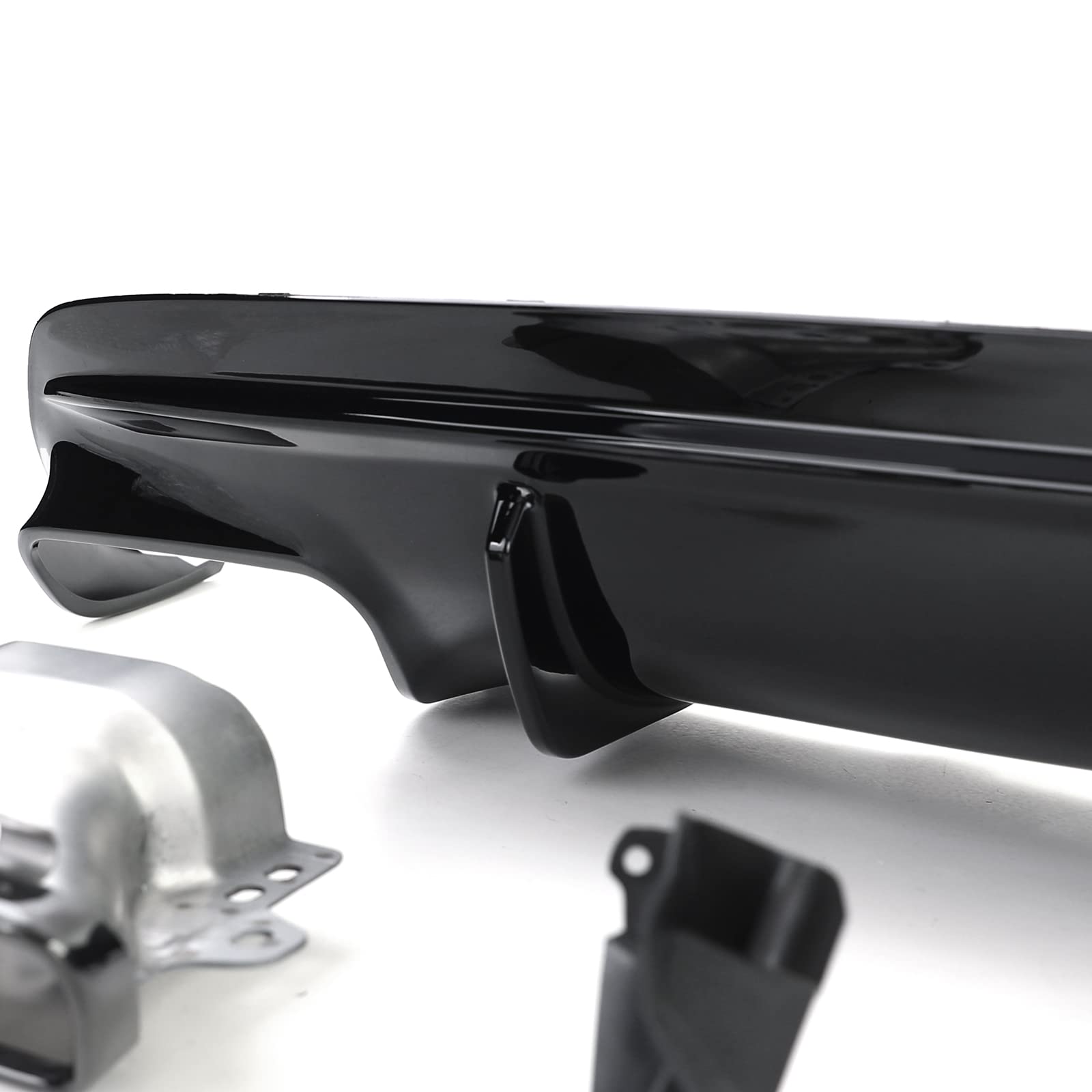 Sport Heck Diffusor mit schwarzen Endrohren für Mercedes CLA C117 13-19