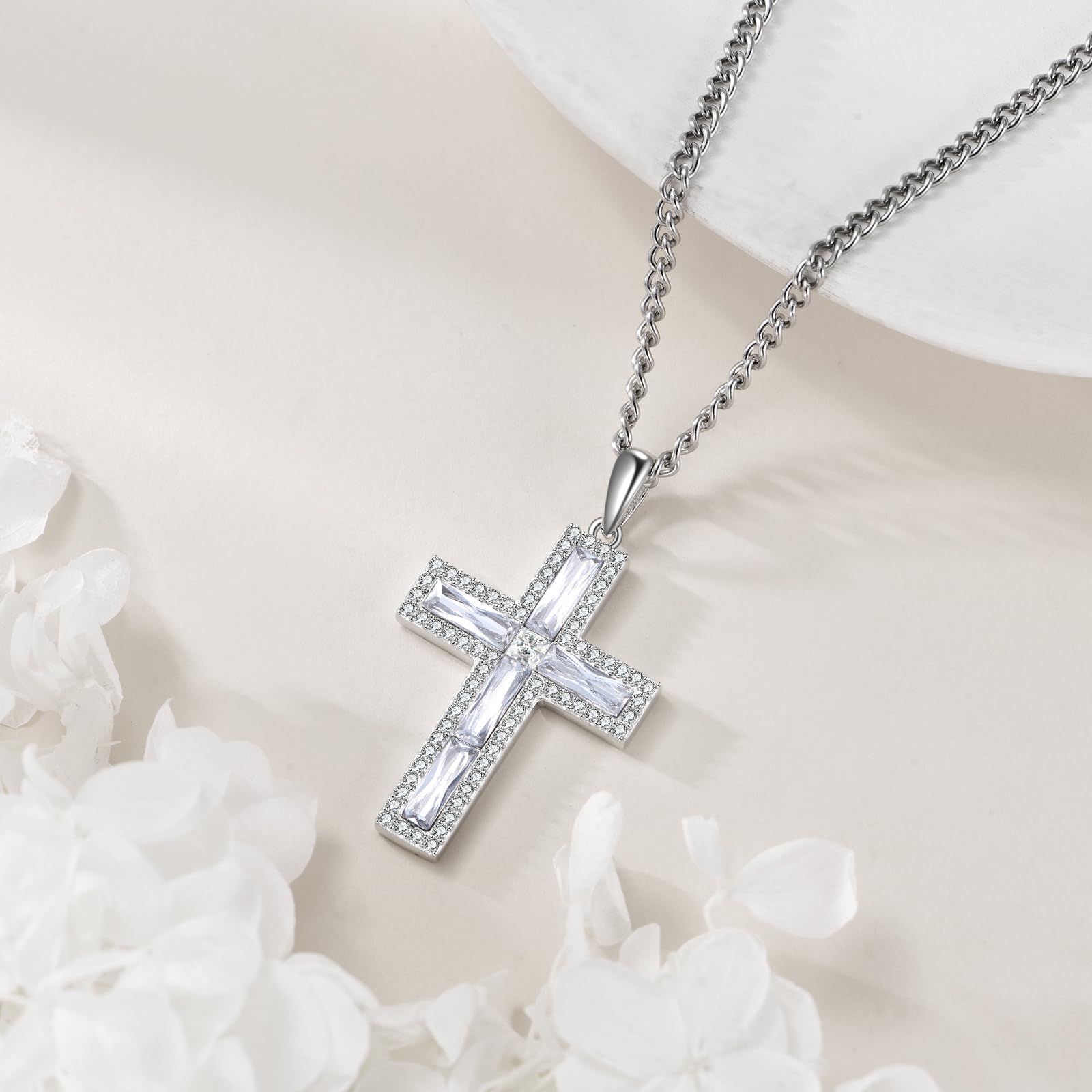 YFN Kreuz Halskette Sterling Silber Kubischer Zirkoniumdioxid Kreuz Anhänger Kette Religiös Schmuck Geschenke für Damen Herren (Weiß)