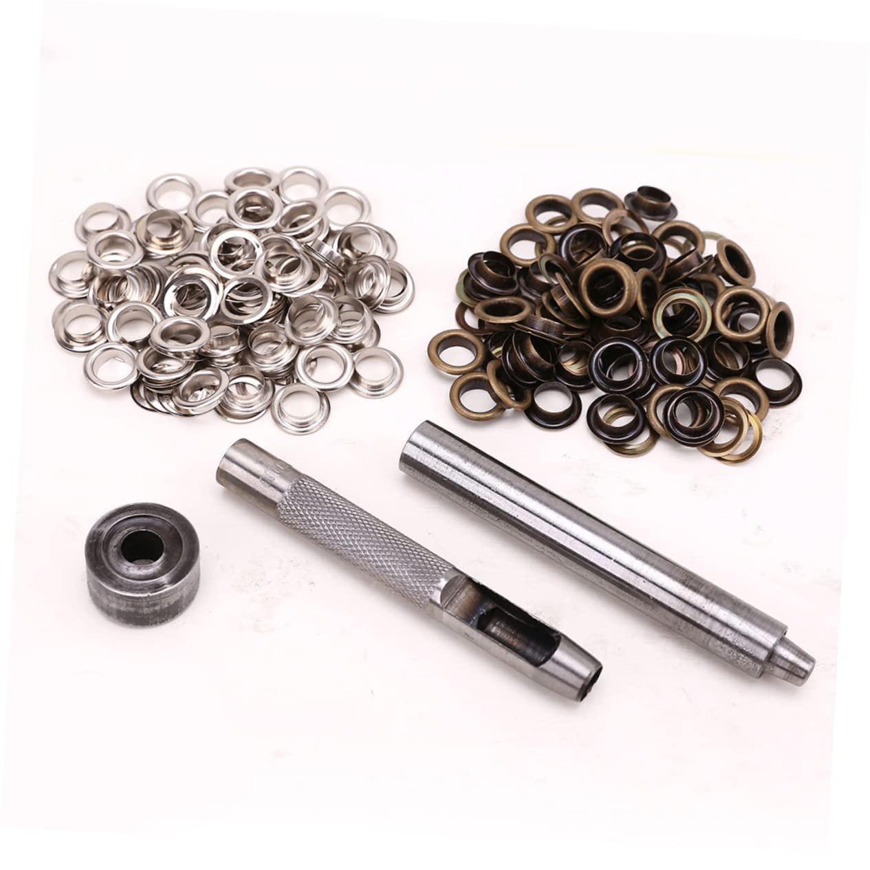 TEHAUX 300sets Kit Di Occhielli Colorati Ottone Con Strumenti Set Multipurpose Per Scarpe Abbigliamento e Fai Te Argento e Ottone Antico Pratico e Resistente Per Ogni Esigenza