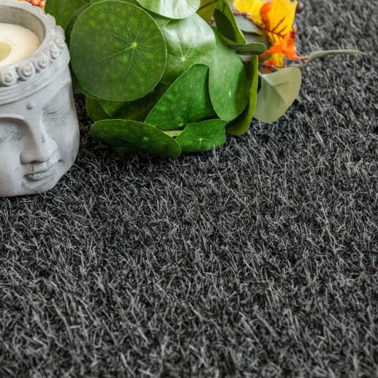 Gazon synthétique de couleur Métropolitain Gris foncé - 20mm - Rouleau de 4m x 3.00m