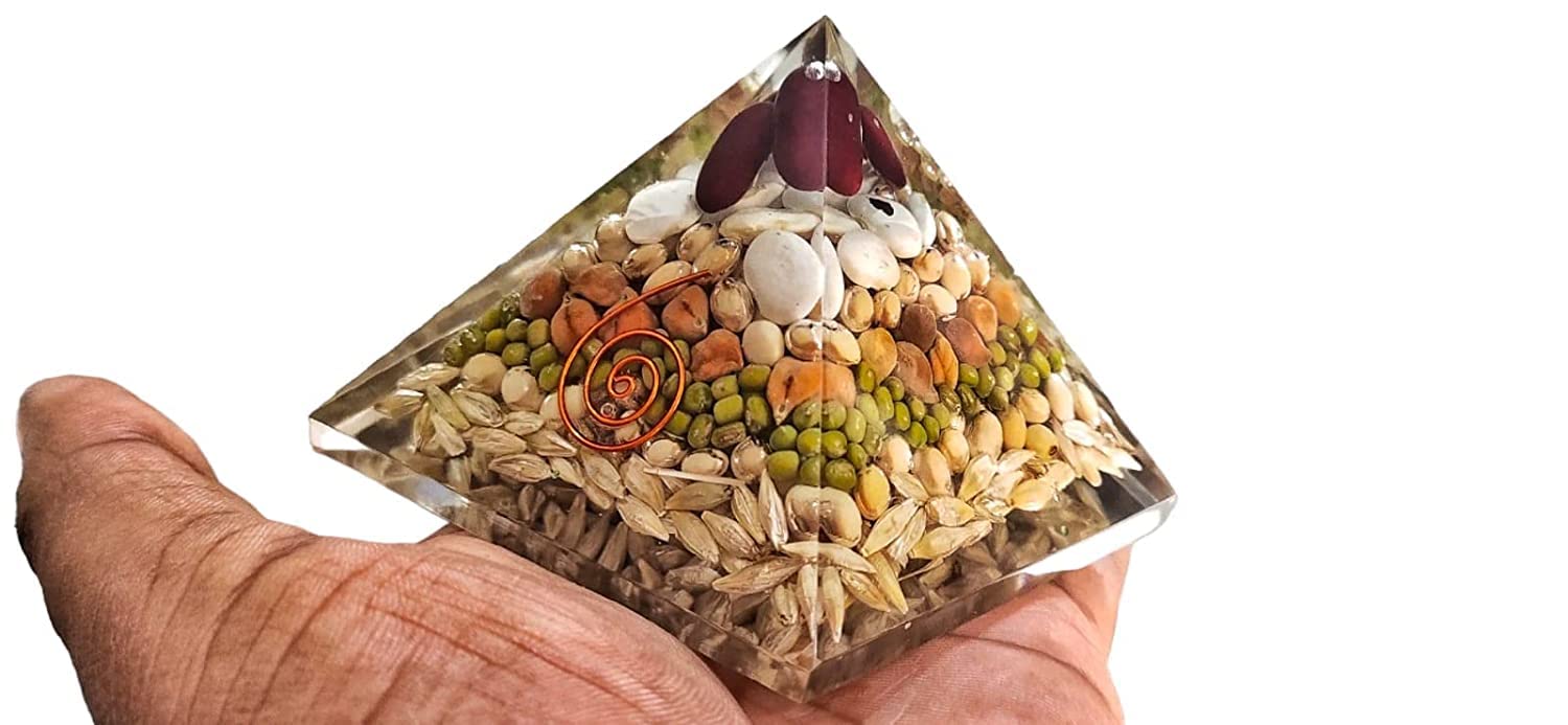 PANAKUMUS Natural Orgone Gomti Chakra Shree Yantra Pyramid with with Red & White Chirmi Seeds for Wealth, Prosperity, Success (Annapurna Pyramid)